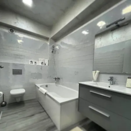 White Tower 3*