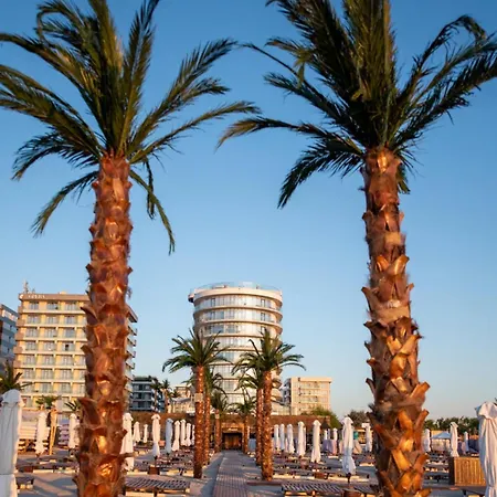 White Tower Aparthotel