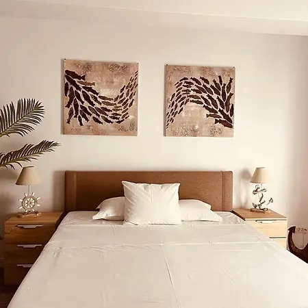 White Tower Aparthotel 3*