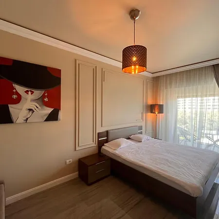 White Tower 3*