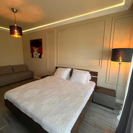 White Tower Aparthotel Mamaia