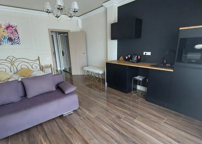 White Tower Aparthotel